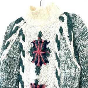 VTG Womens Mock Neck Sweater Acrylic Size M Cream Green Pink Holiday Christmas